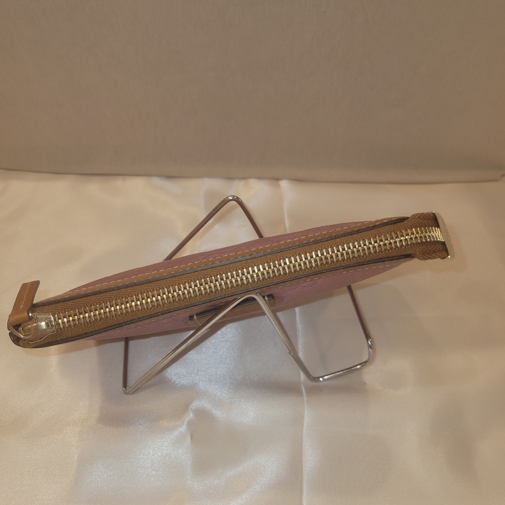 Euc Gucci Nylon Monogram Pouch - image 6